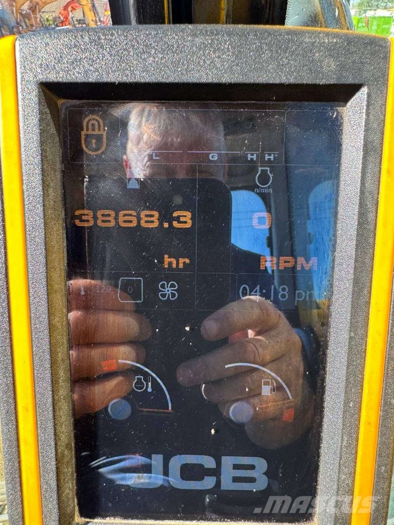 JCB JS 130 LC Lánctalpas kotrók