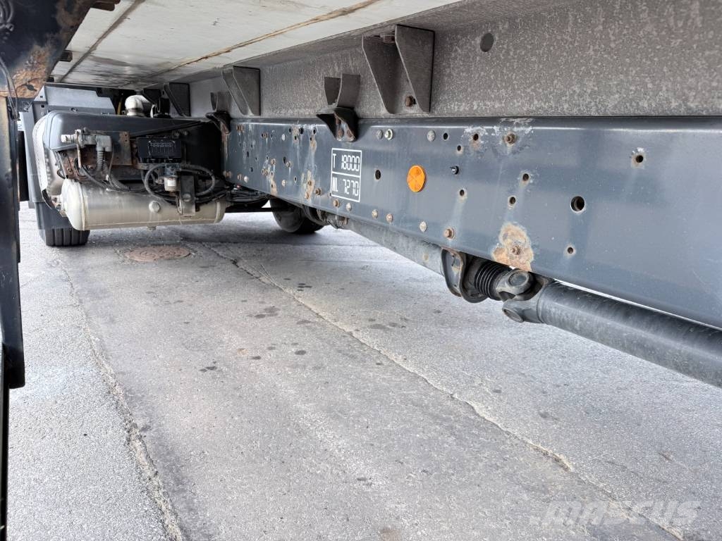 Iveco EuroCargo 180E32 4x2 Schmitz / Thermo King T-1200R Camiones con temperatura controlada