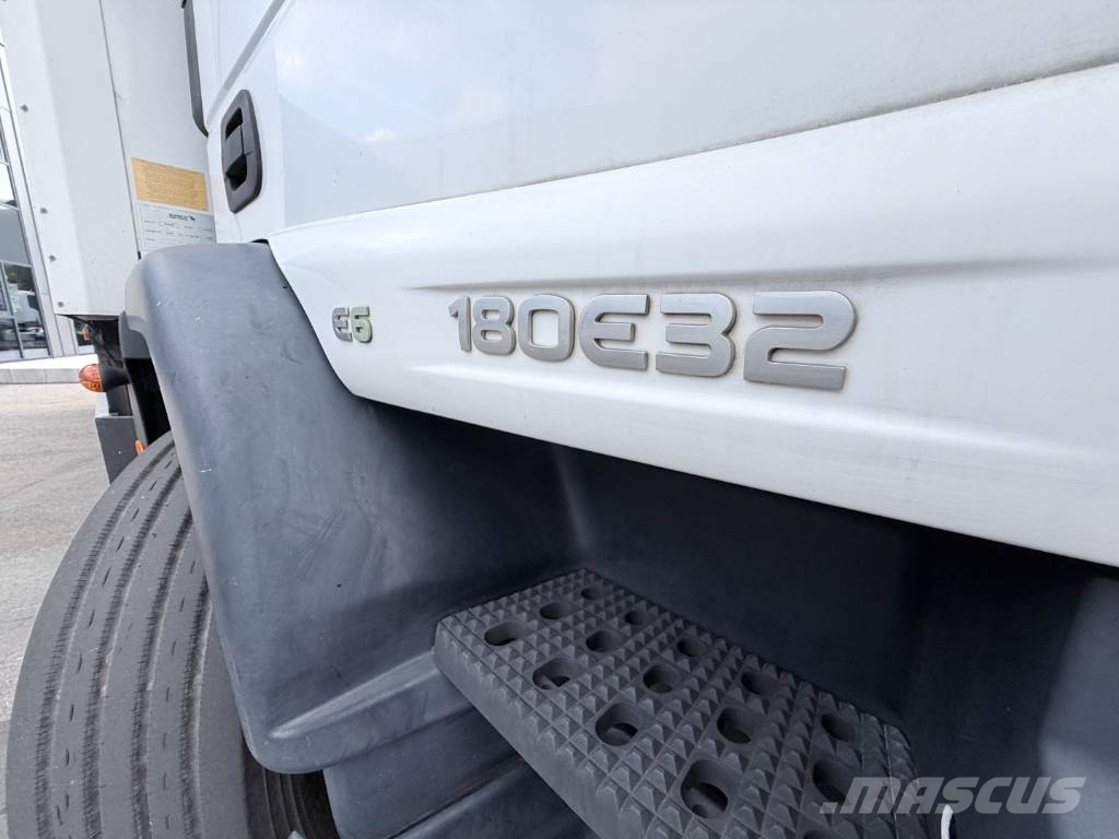 Iveco EuroCargo 180E32 4x2 Schmitz / Thermo King T-1200R Camiones con temperatura controlada