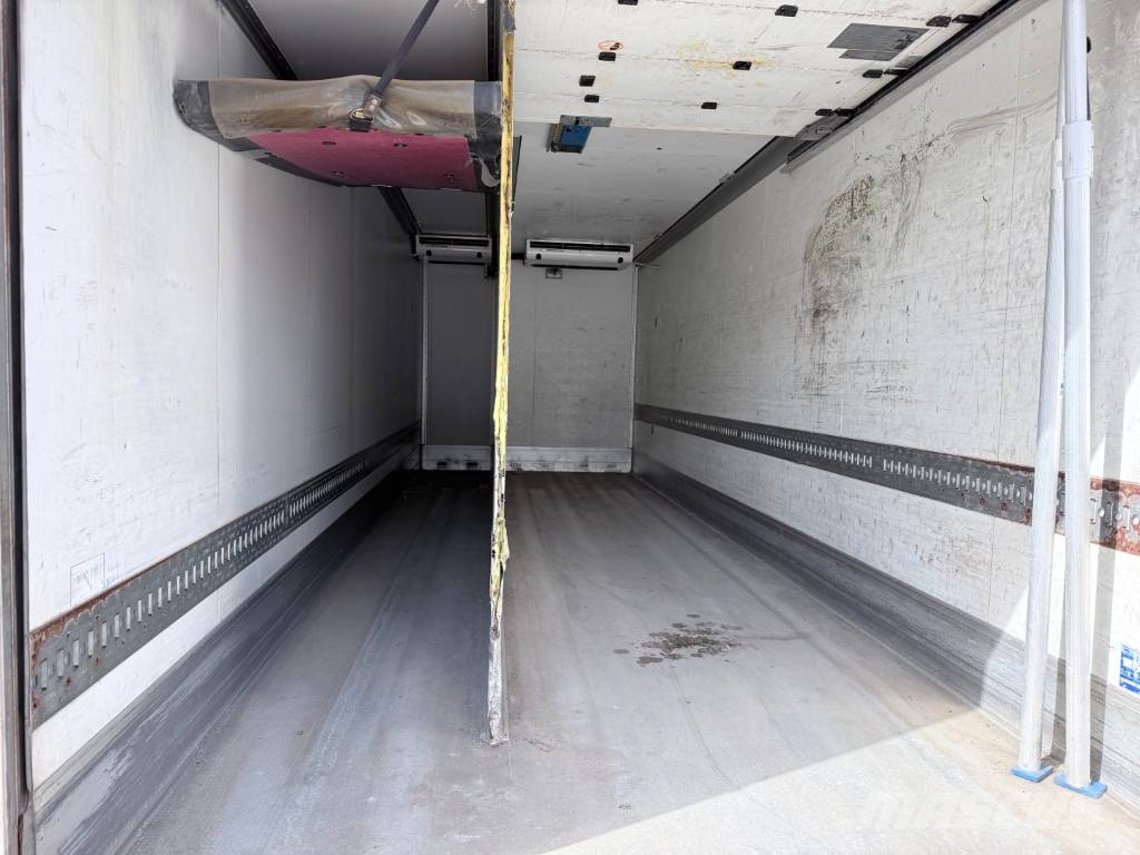 Iveco EuroCargo 180E32 4x2 Schmitz / Thermo King T-1200R Camiones con temperatura controlada