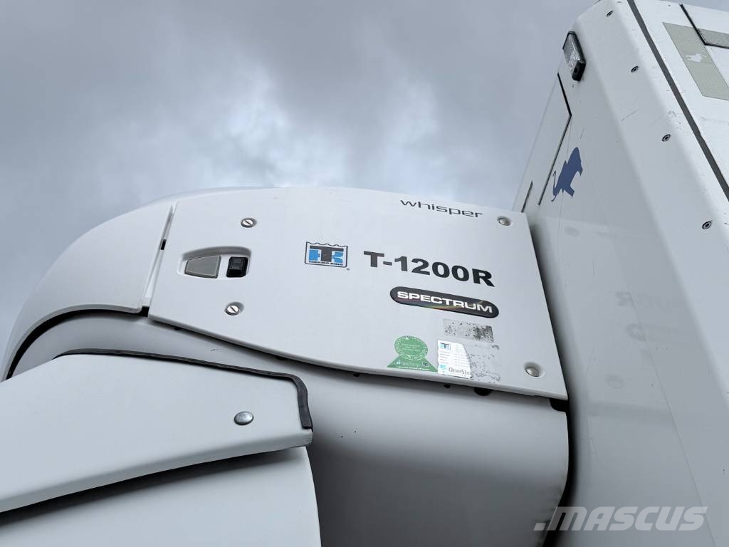 Iveco EuroCargo 180E32 4x2 Schmitz / Thermo King T-1200R Camiones con temperatura controlada