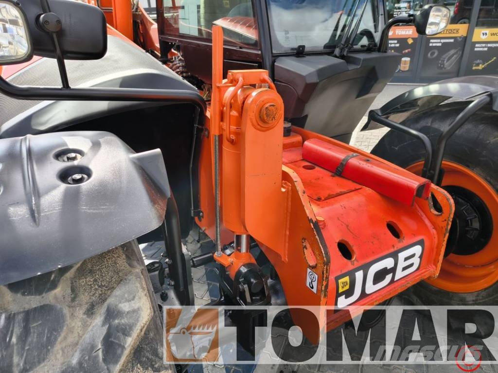 JCB 535-125 Verreikers