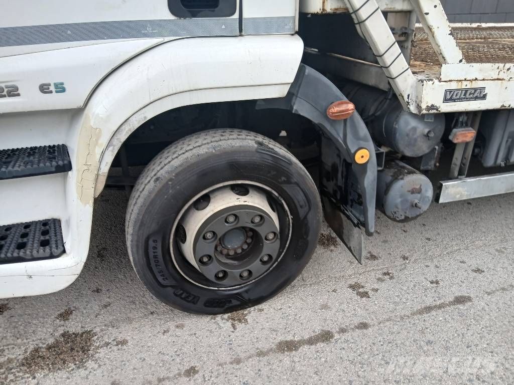 Iveco ML120E22/P Pritschenwagen/Pritschenwagen mit Seitenklappe