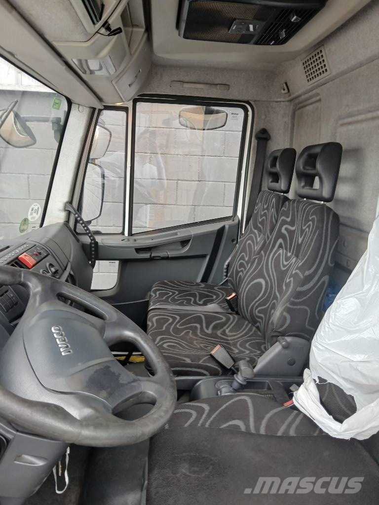Iveco ML120E22/P Pritschenwagen/Pritschenwagen mit Seitenklappe