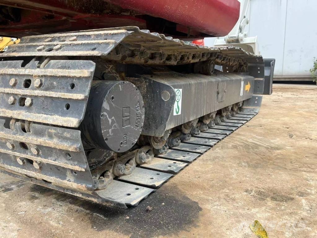 Takeuchi TB 160C Bagri goseničarji