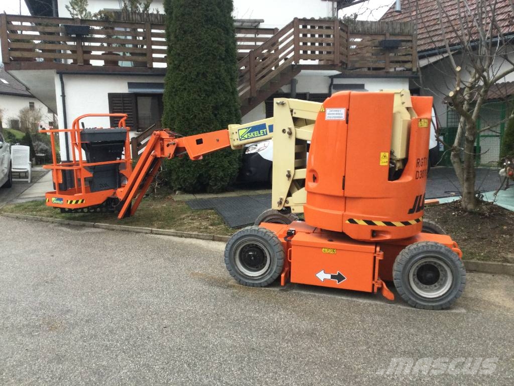 JLG E 300 AJP (narrow machine, articulated arm) Plataforma de trabajo articulada
