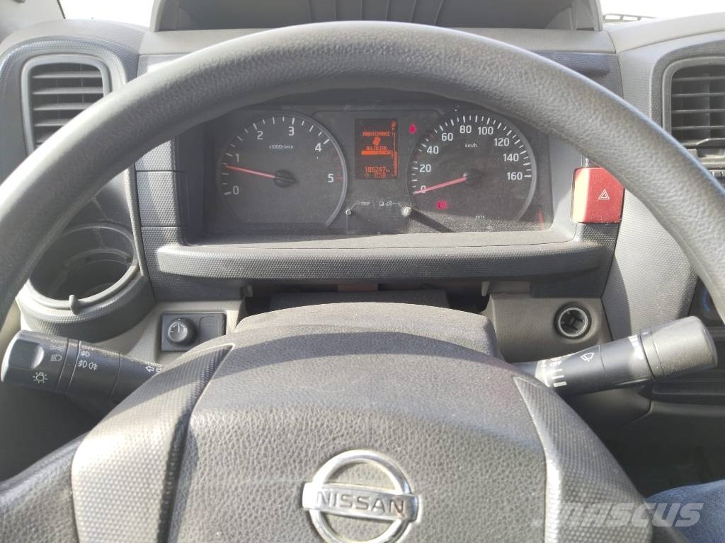 Nissan CABSTAR NT 400 Kylmä-/Lämpökorit