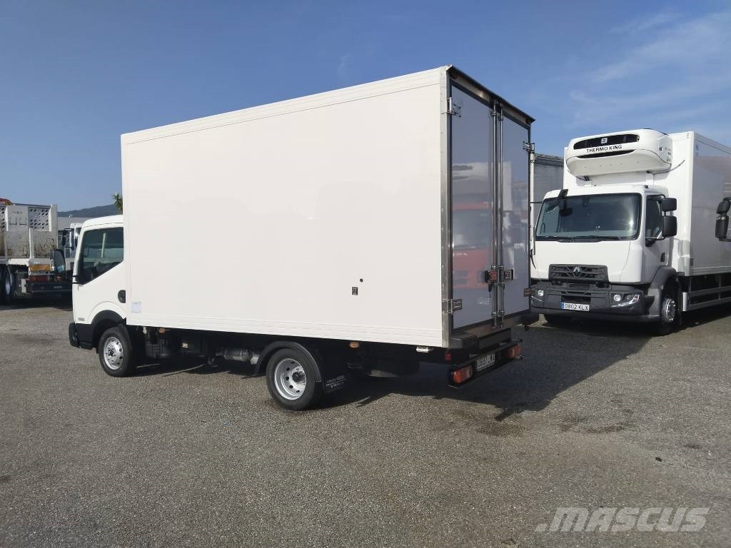 Nissan CABSTAR NT 400 Kylmä-/Lämpökorit
