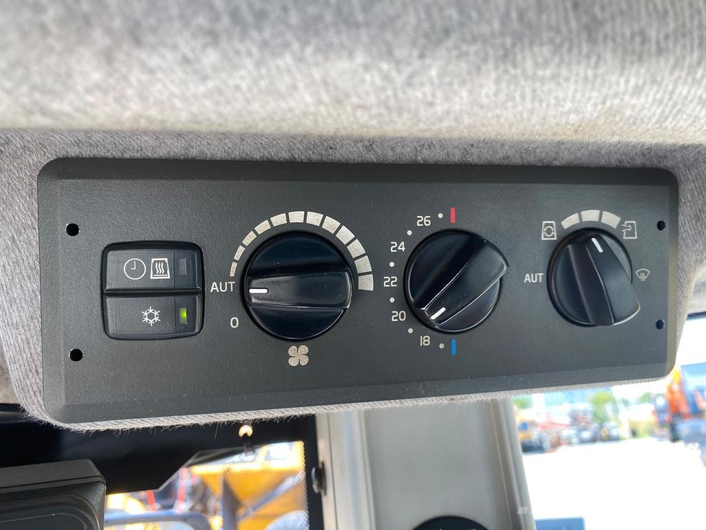 Volvo L70 G . Ładowarki kołowe