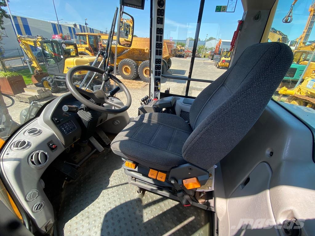 Volvo L70 G . Ładowarki kołowe