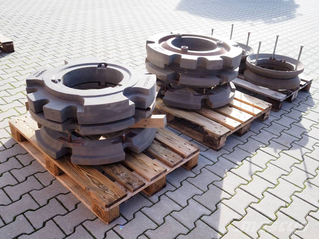 CLAAS Arion / Axion set of wheel weights for 38” wheels Інше додаткове обладнання для тракторів