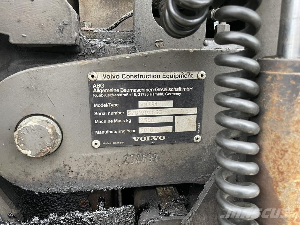 Volvo P6870 ABG Asfaltni finišerji