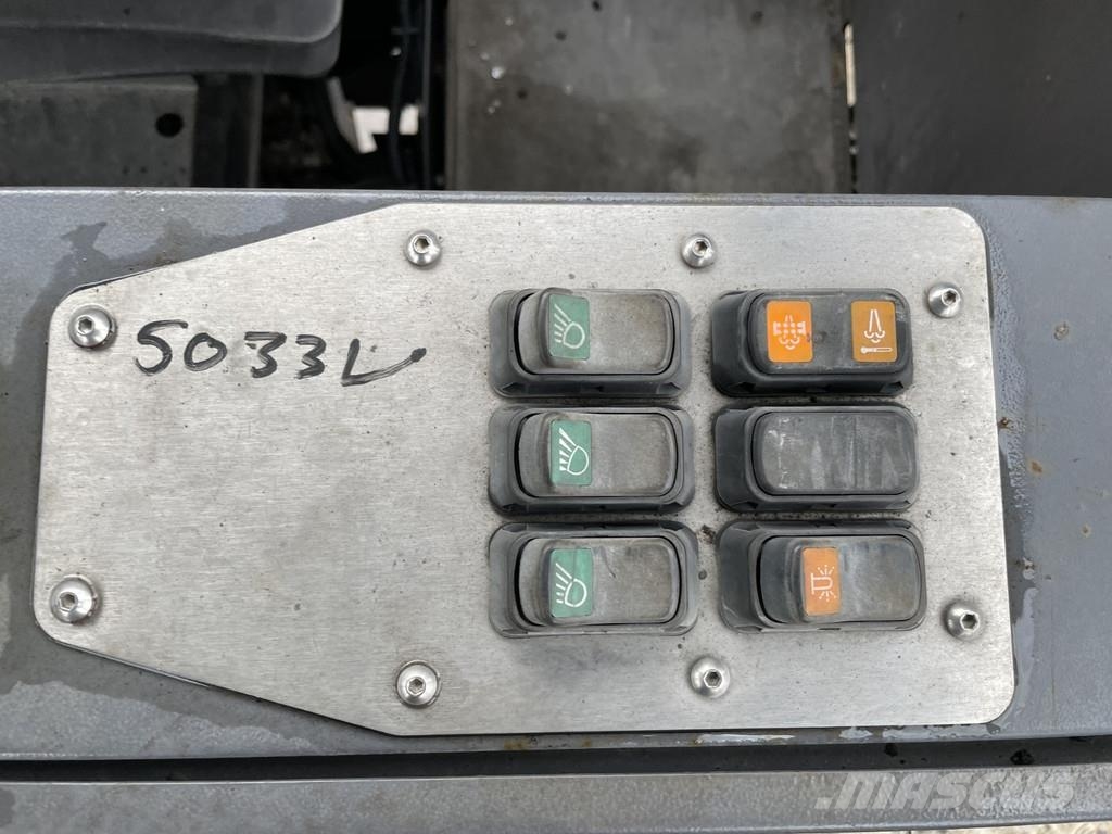 Volvo P6870 ABG Asfaltni finišerji