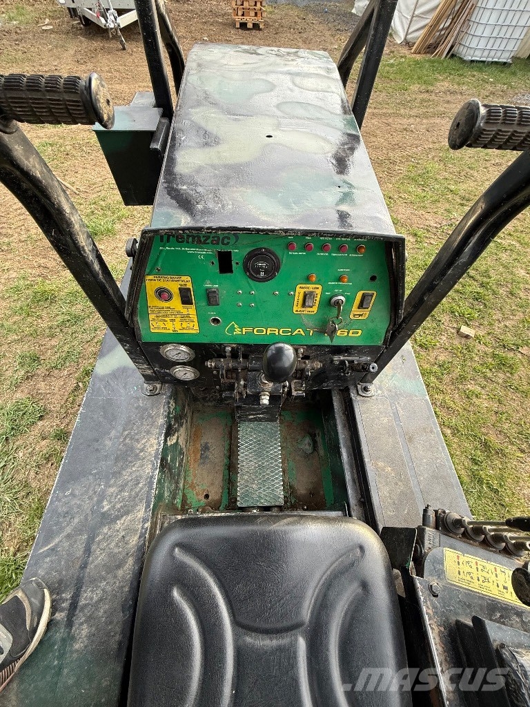 Forcat, lesní pásový traktor 36D Traktor med skogsutstyr