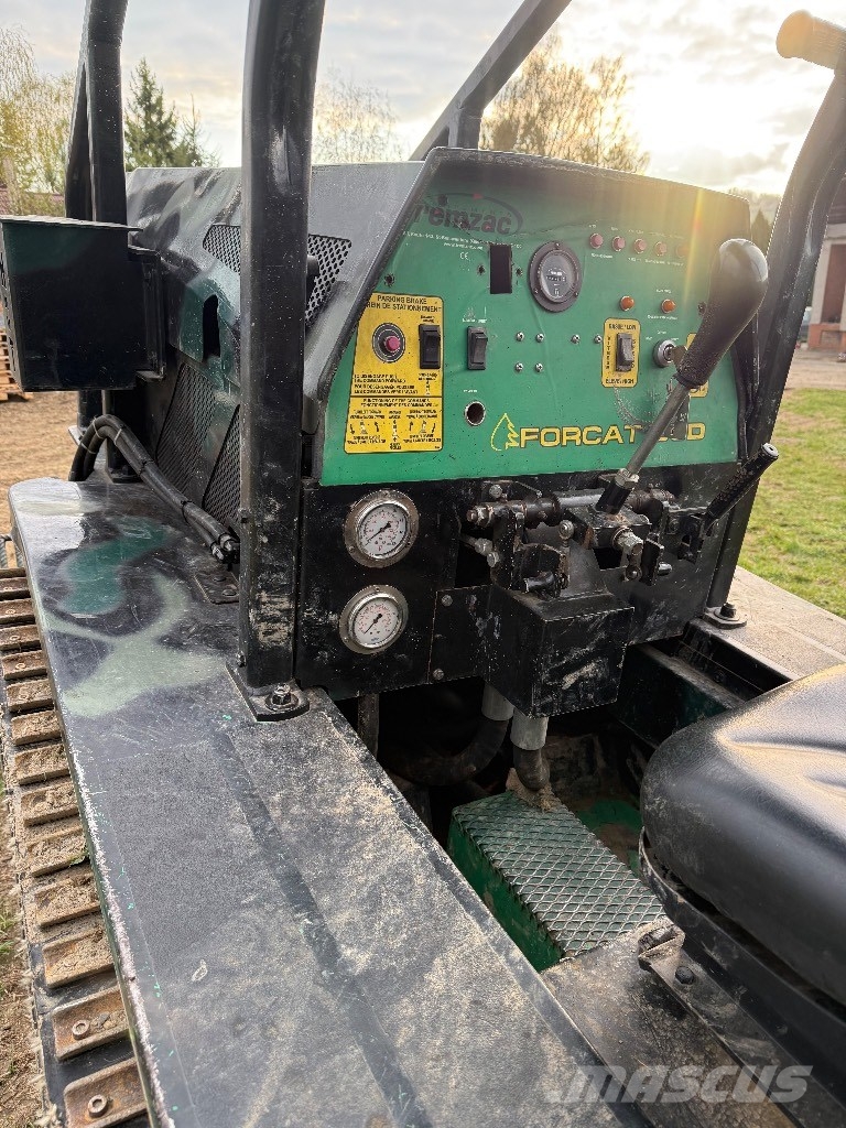 Forcat, lesní pásový traktor 36D Traktor med skogsutstyr