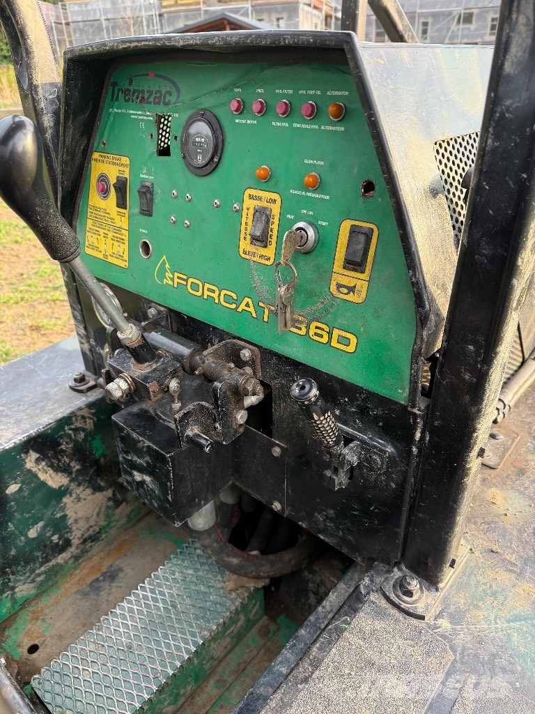 Forcat, lesní pásový traktor 36D Traktor med skogsutstyr