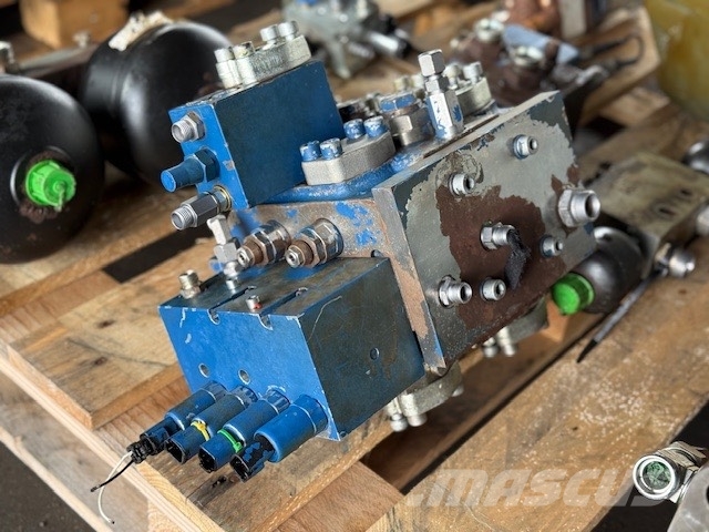 Liebherr L 550 XPower ROZDZIELACZ , HYDRAULIC BLOCK Гидравлическая система