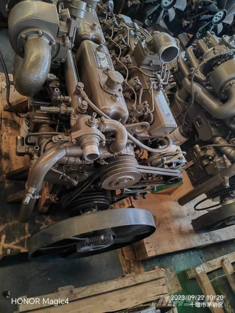 Yuchal YC6J220-4 Diesel Engine for Construction Ma Motorji