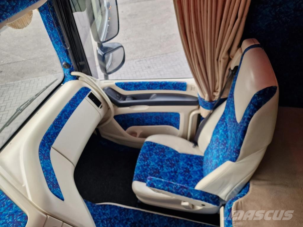 DAF XF 480 Spacecab 6x2/4 - Show truck - Manual gearbo Camiones tractor