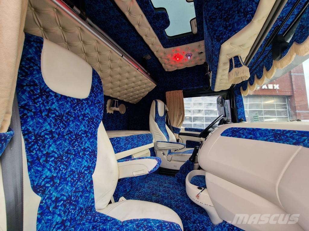 DAF XF 480 Spacecab 6x2/4 - Show truck - Manual gearbo Vetopöytäautot