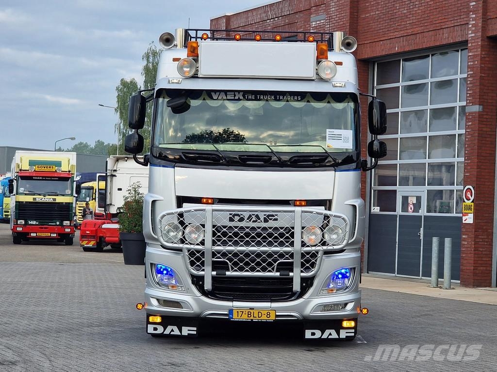 DAF XF 480 Spacecab 6x2/4 - Show truck - Manual gearbo Camiones tractor