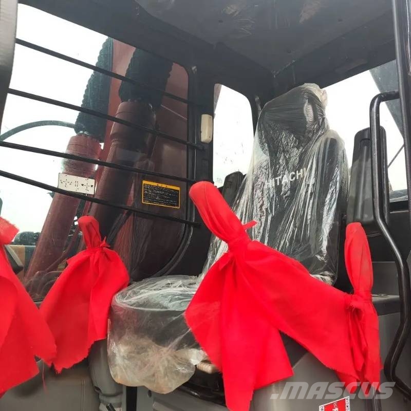 Hitachi ZX130 Гусеничні екскаватори