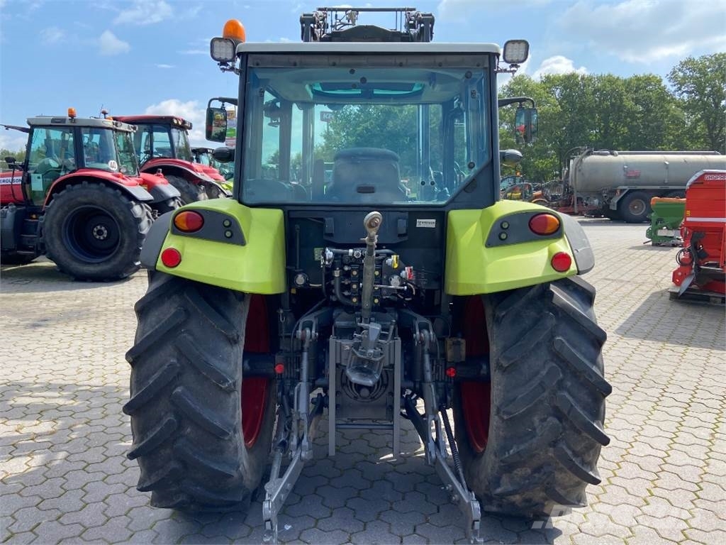 CLAAS AXOS 330 CX Traktory