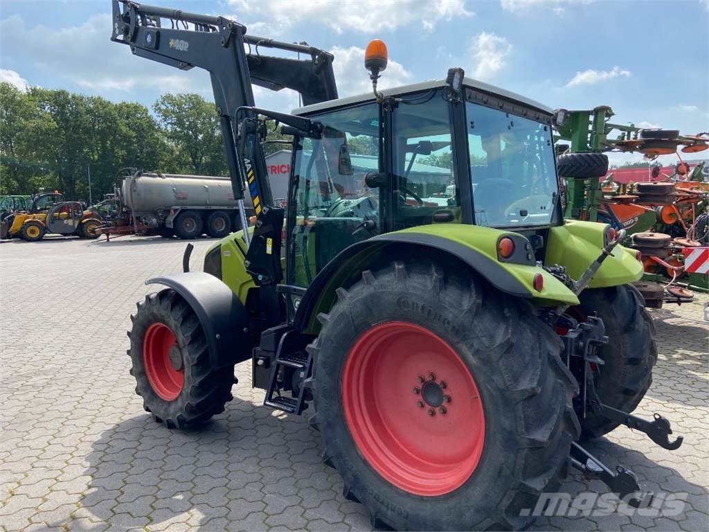 CLAAS AXOS 330 CX Traktory