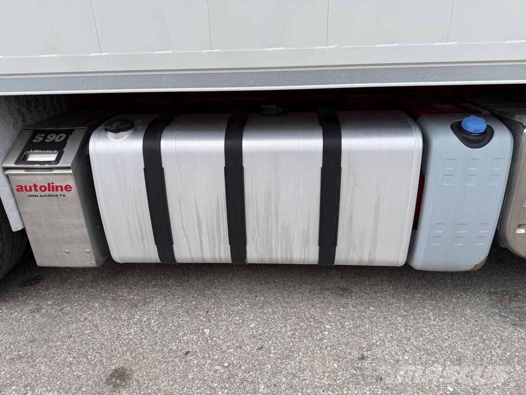 Volvo FH16 750 6X4 EURO5 + PALFINGER PK18002-EH Sunkvežimiai su dengtu kėbulu