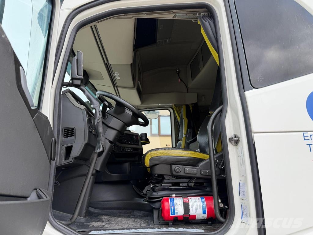 Volvo FH16 750 6X4 EURO5 + PALFINGER PK18002-EH Sunkvežimiai su dengtu kėbulu