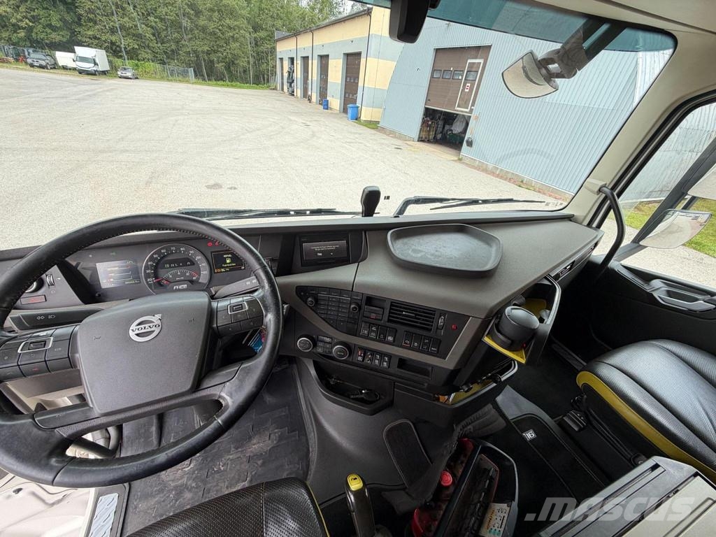 Volvo FH16 750 6X4 EURO5 + PALFINGER PK18002-EH Sunkvežimiai su dengtu kėbulu
