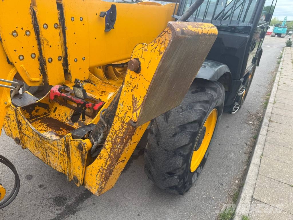 JCB 540-170 Chariot télescopique