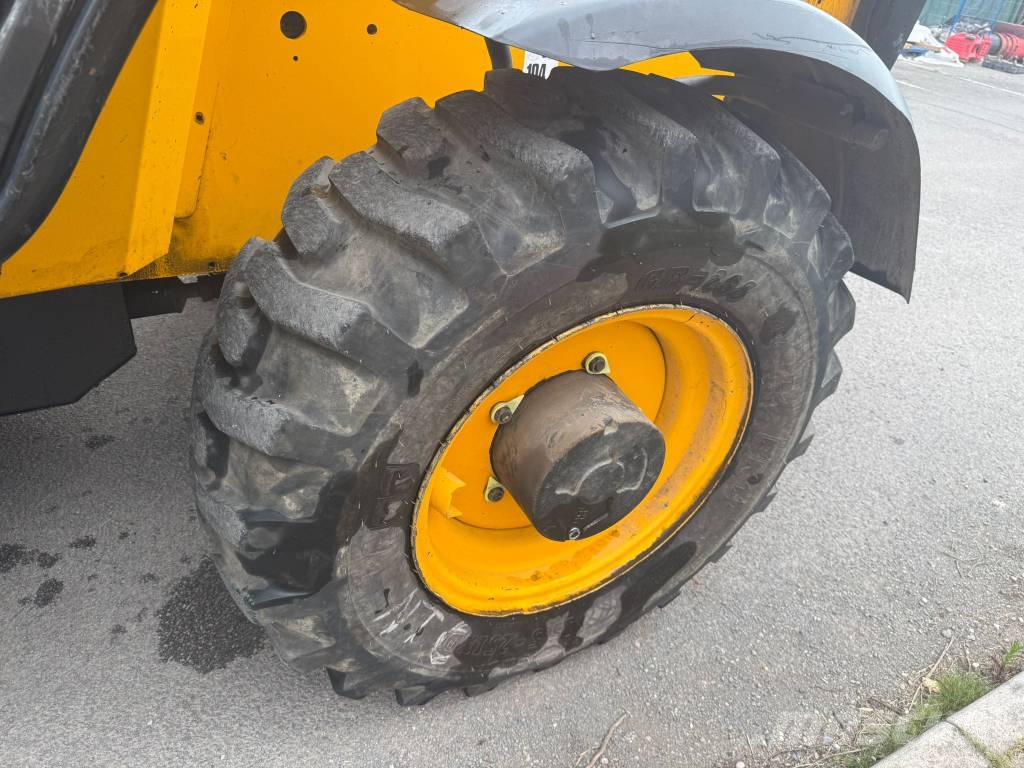 JCB 540-170 Chariot télescopique