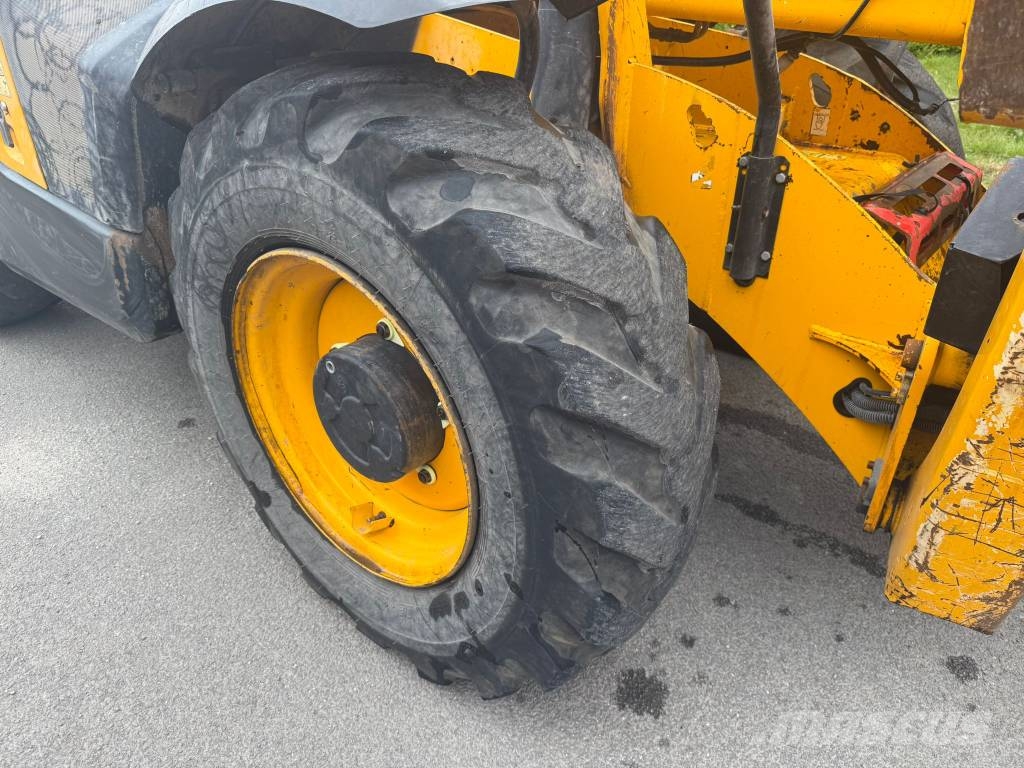 JCB 540-170 Chariot télescopique