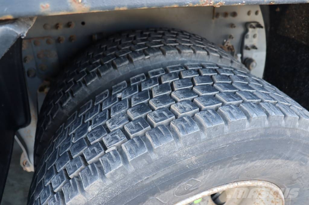 Volvo FM 260 Camiones plataforma