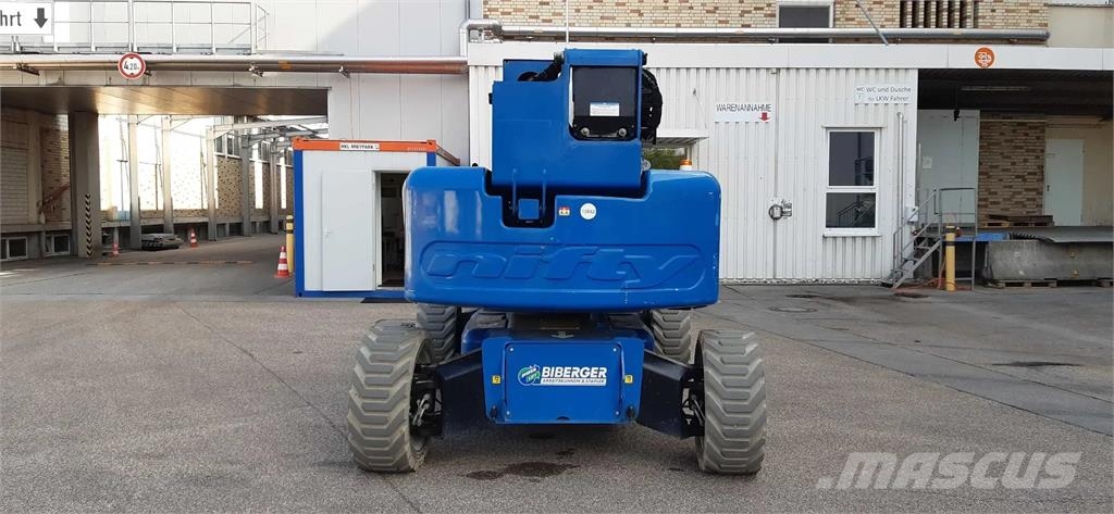 Niftylift HR 28 Hybrid 4x4 曲臂高空作業車