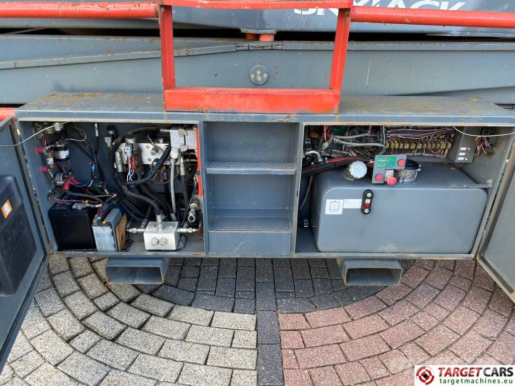 SkyJack SJ9250 RT Diesel Scissor Work Lift 1720cm Scheren-Arbeitsbühnen