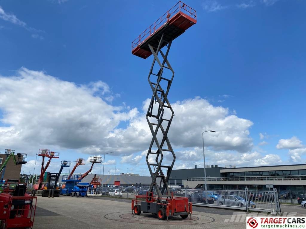 SkyJack SJ9250 RT Diesel Scissor Work Lift 1720cm Scheren-Arbeitsbühnen