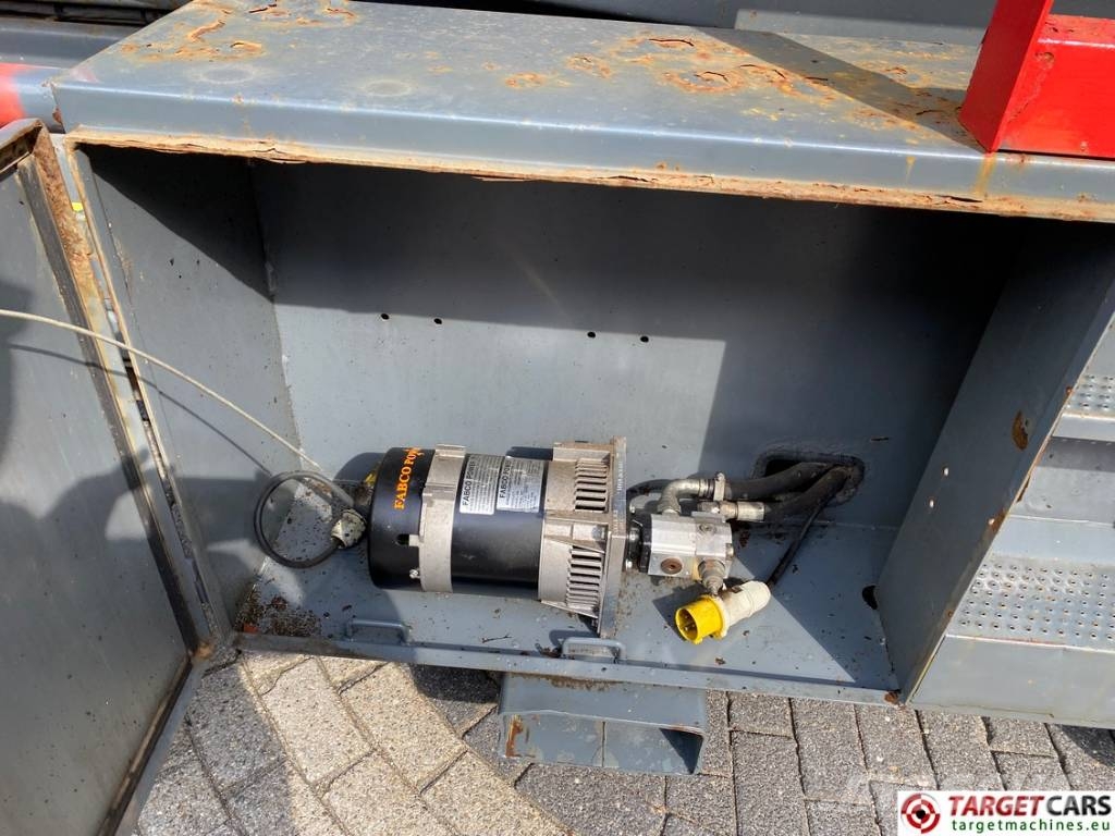 SkyJack SJ9250 RT Diesel Scissor Work Lift 1720cm Scheren-Arbeitsbühnen