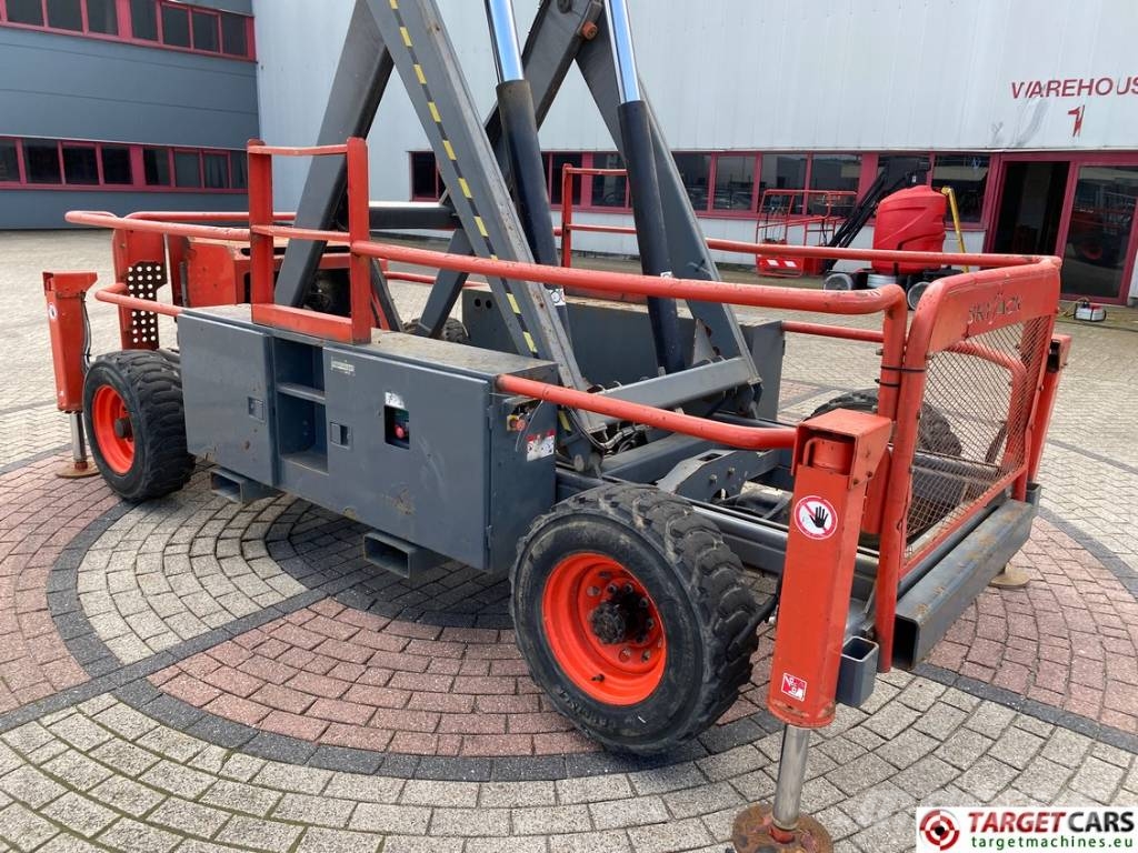 SkyJack SJ9250 RT Diesel Scissor Work Lift 1720cm Scheren-Arbeitsbühnen
