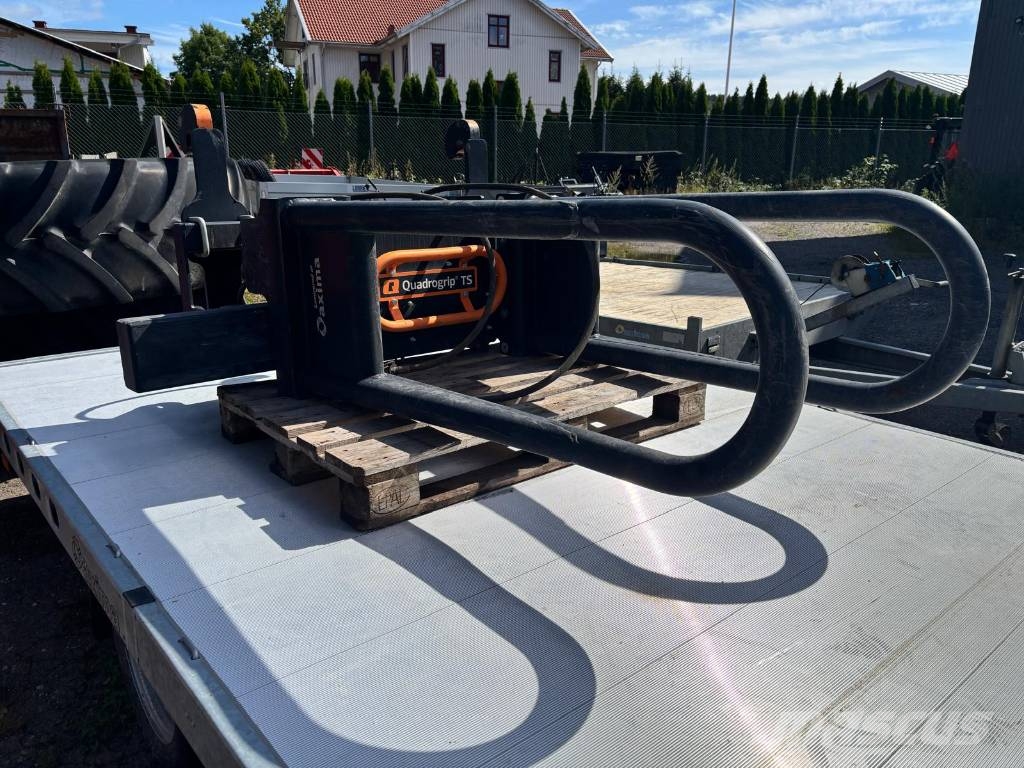 Quicke Quadrogrip TS 135 cm armar, kroksats stora BM 80X8 Ostale poljoprivredne mašine