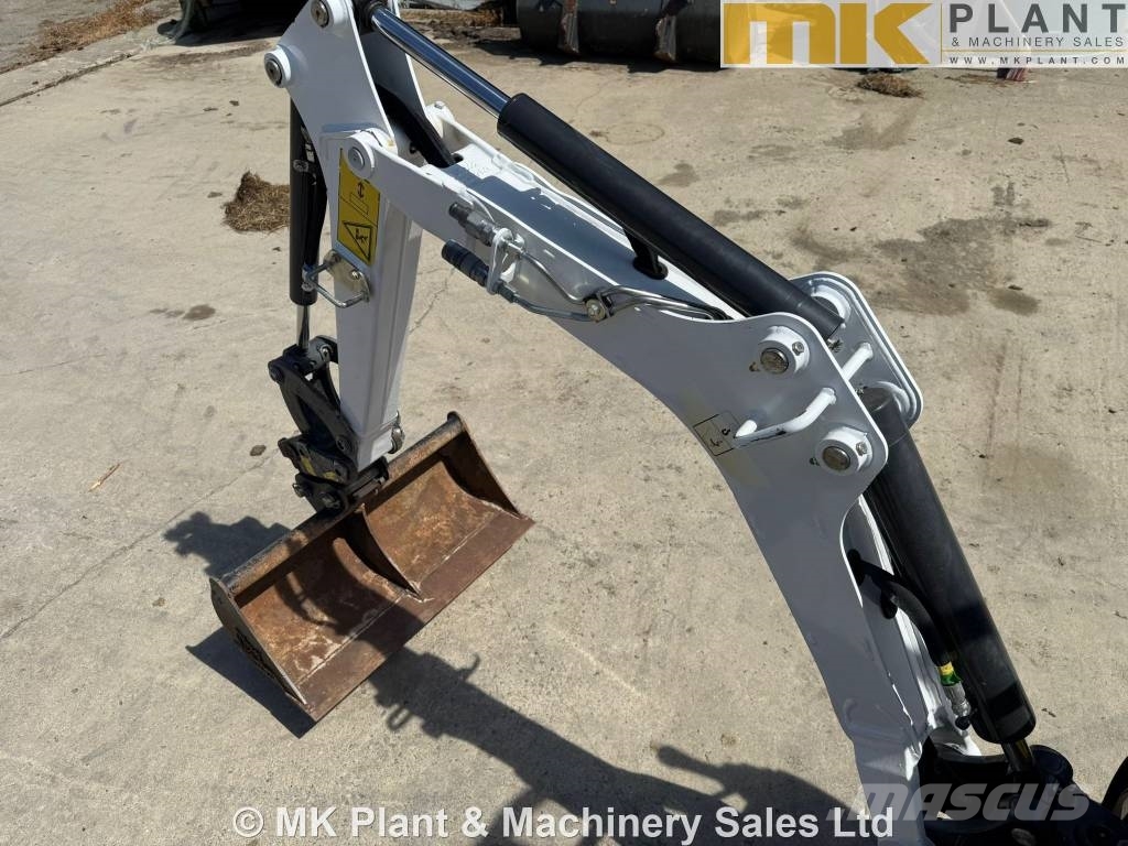 Bobcat E 10z (351 hrs) Міні-екскаватори < 7т