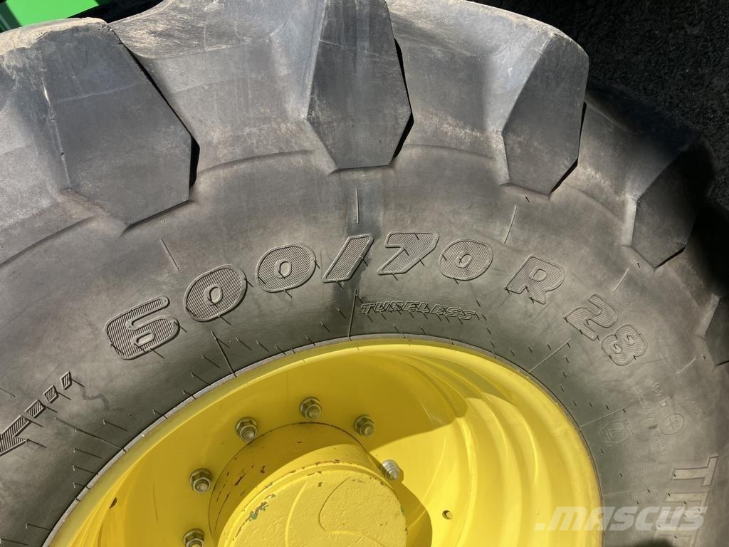 John Deere 6175R Traktoren