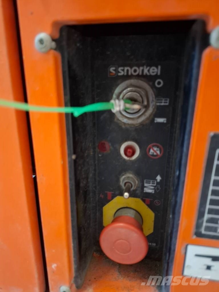 Snorkel S4732e シザースリフト