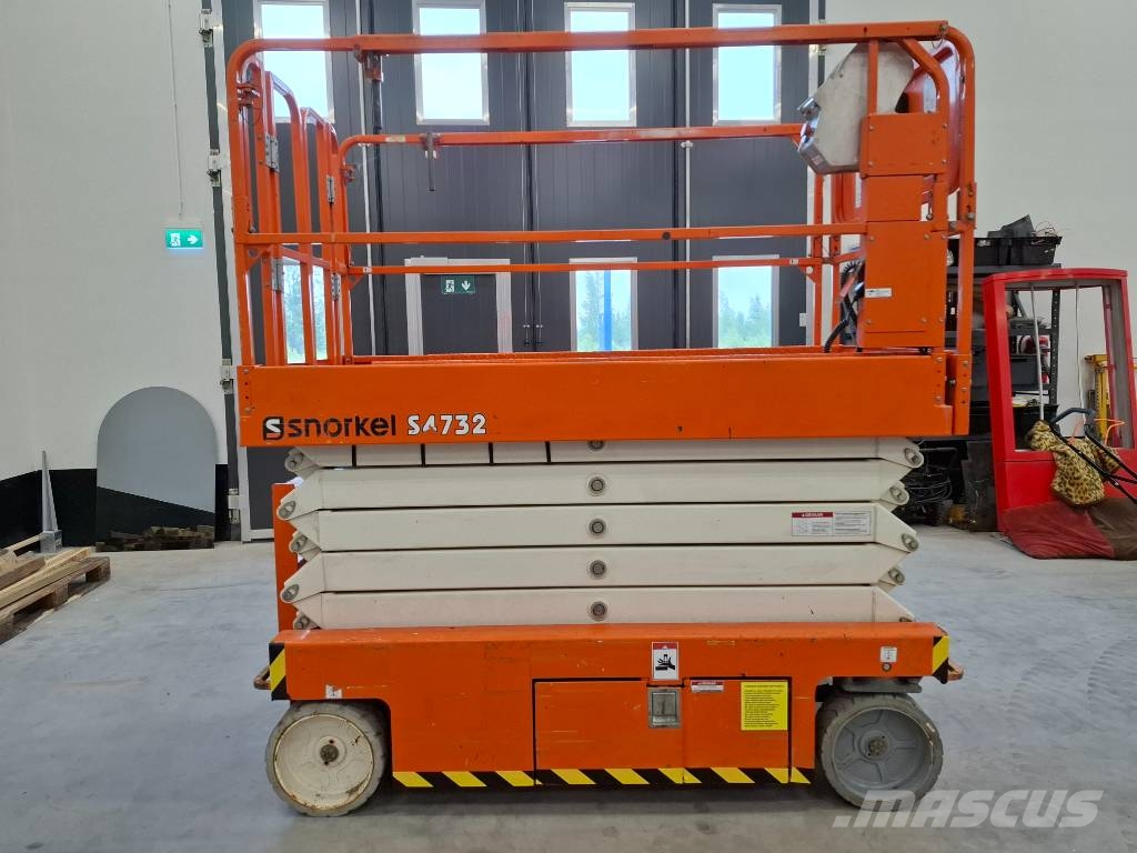 Snorkel S4732e シザースリフト