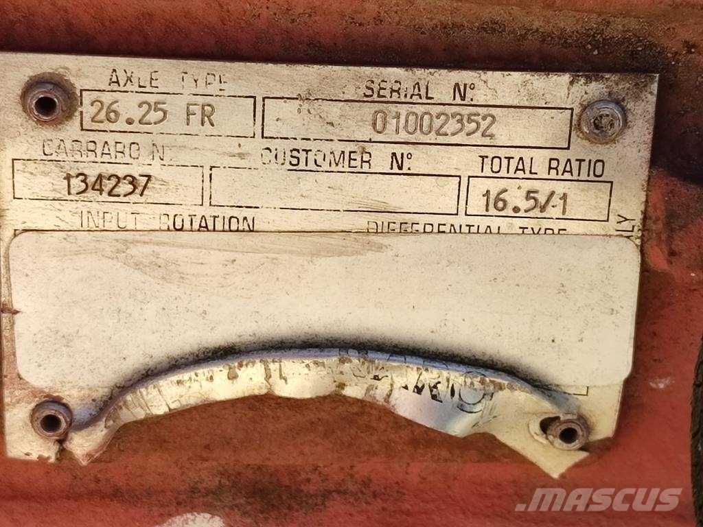  Drive axle 26.25 FR Carraro 01002352 Case 580 SLE  轴