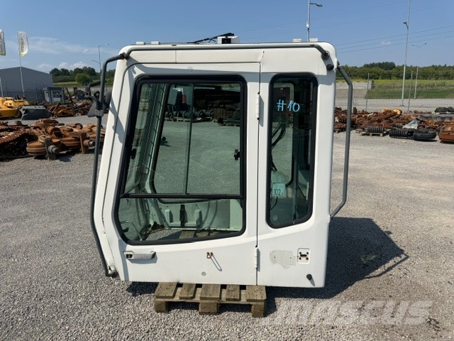 Liebherr USED CAB SERIE B 캐빈 및 인테리어
