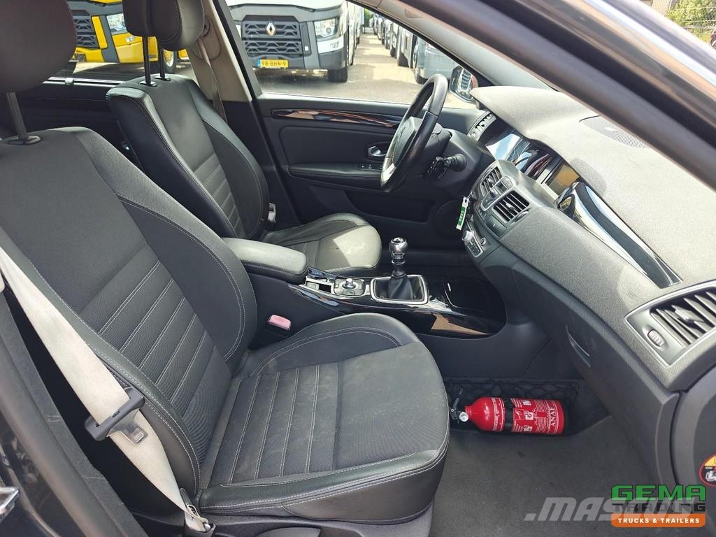 Renault Laguna 4x2 Euro 5 - 5 Seats - Manual - 6-speed - N Carros