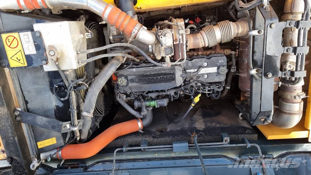 Hyundai HX 220 L Raupenbagger