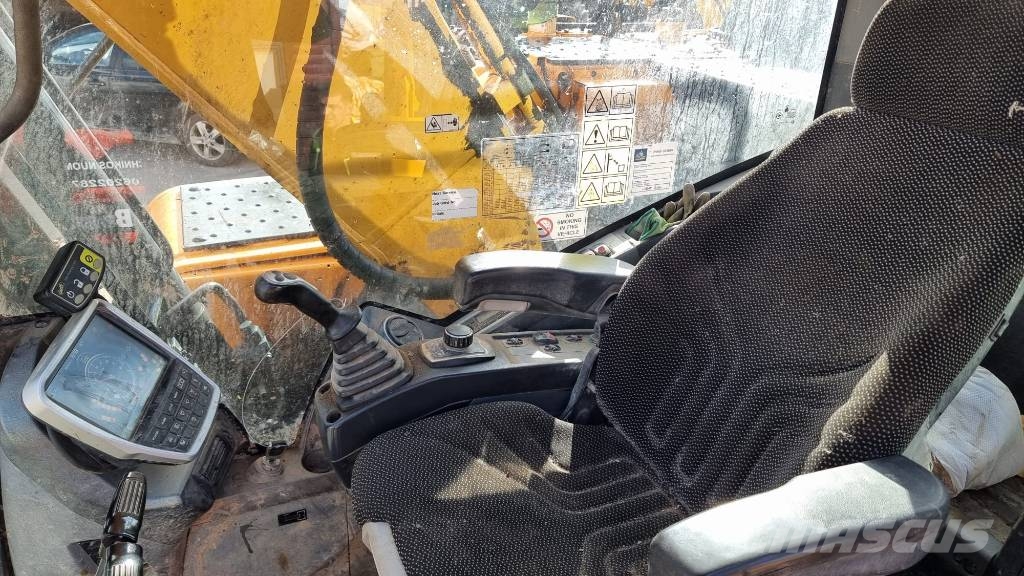 Hyundai HX 220 L Raupenbagger